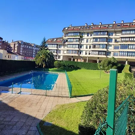 Apartamento Apartamento Con Piscina Y Garaje *